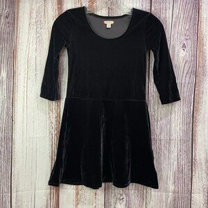 Black Velvet Drop Waist Long Sleeve Dress Girls Size Med (8/10)  #5110